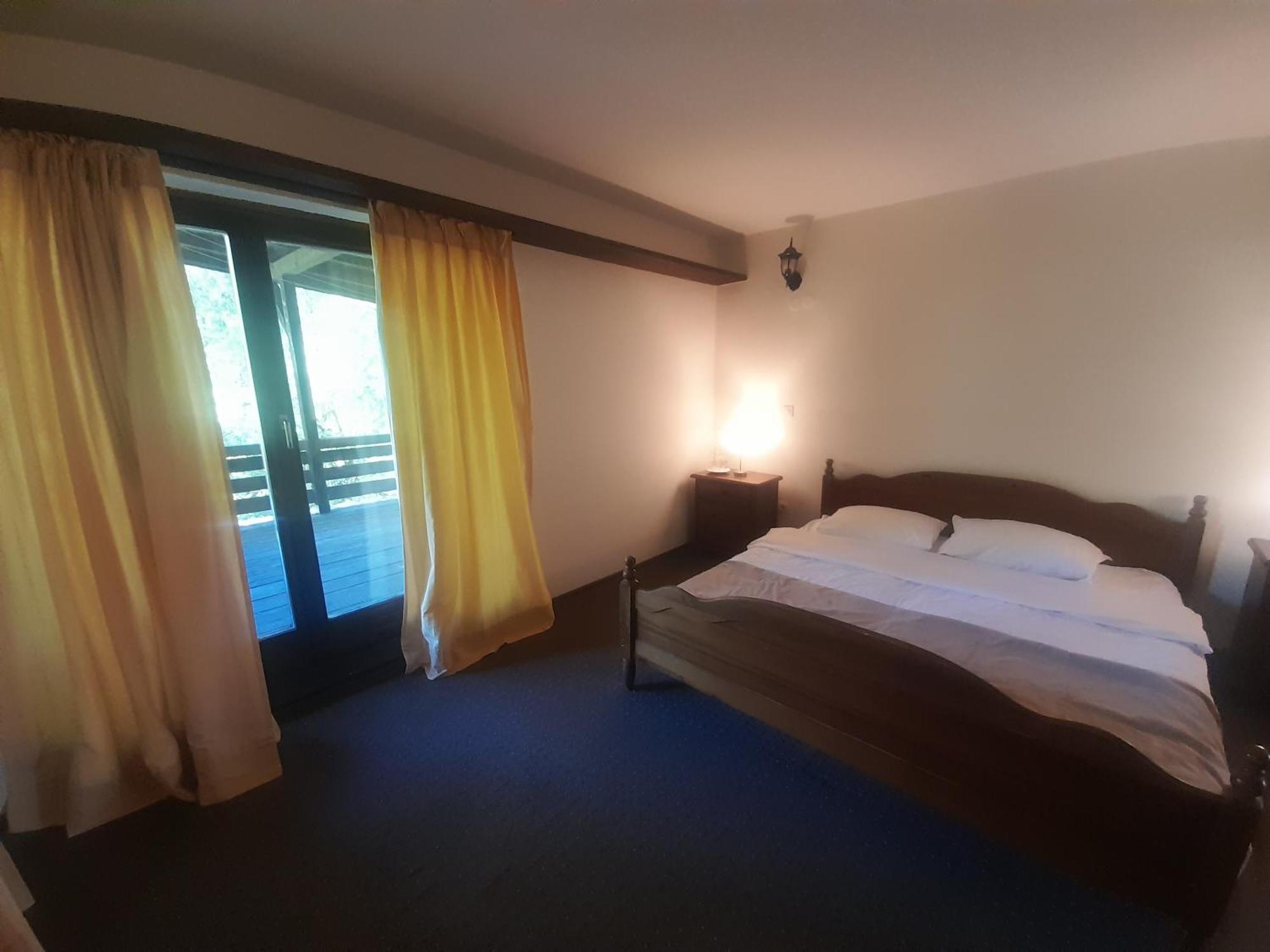 Teuta Palace Dom Faletici Hotel Sarajevo Buitenkant foto