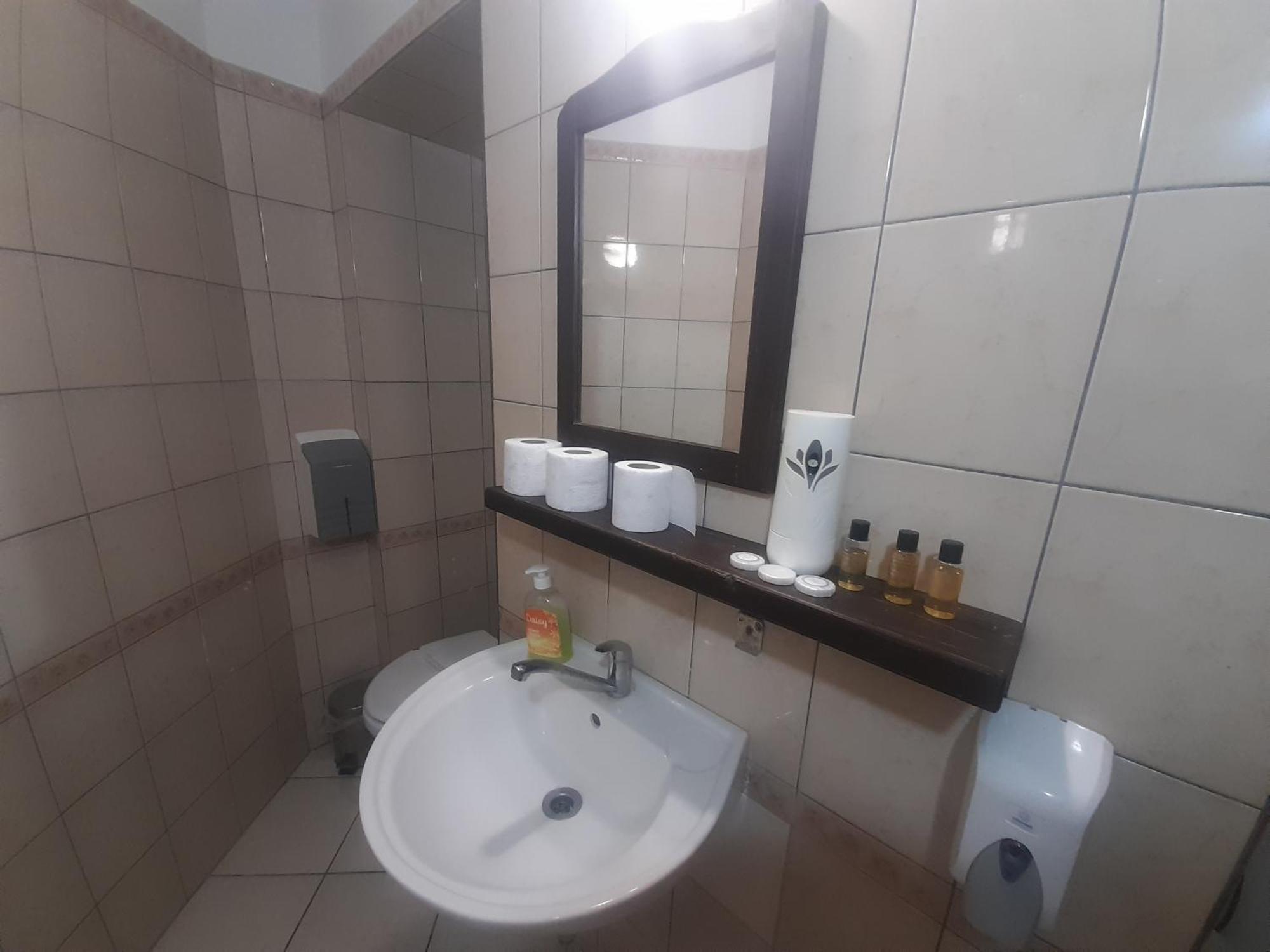 Teuta Palace Dom Faletici Hotel Sarajevo Buitenkant foto